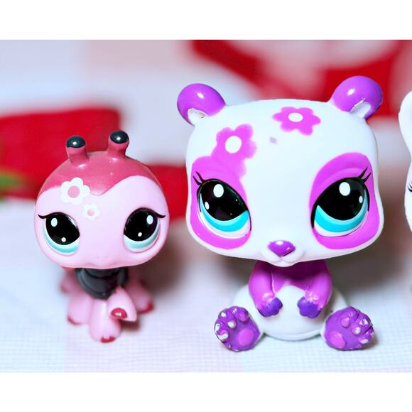 Authentic LPS Blythe Loves Littlest Pet Shop #1859 #2108 #2459 Tokyo Cat Ladybug - Picture 5 of 10